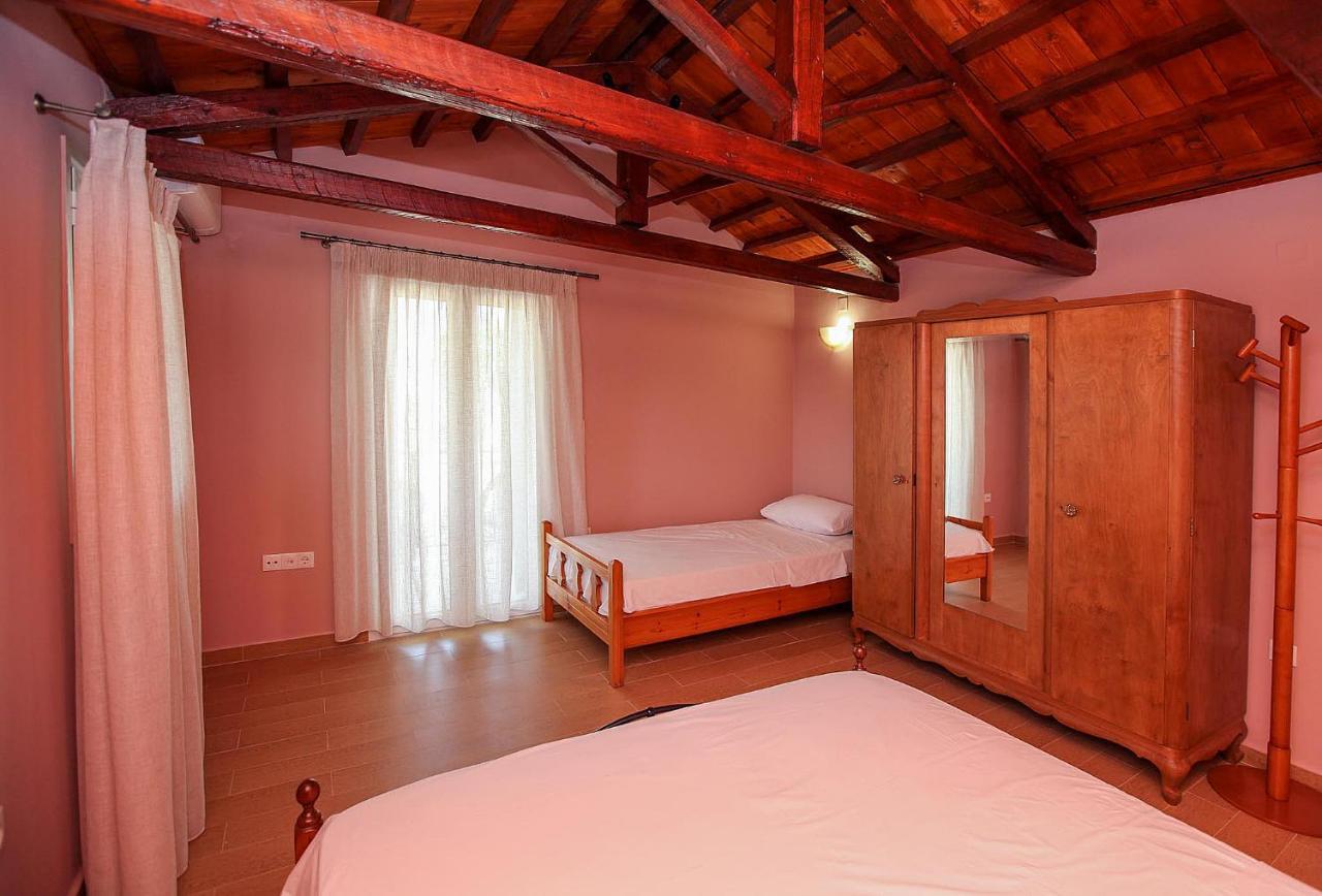 Traditional Guesthouse Asimakis Anifion Bagian luar foto