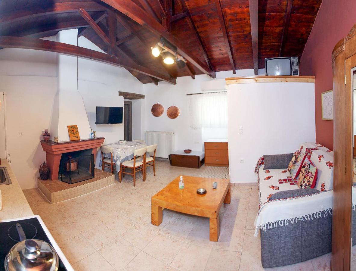 Traditional Guesthouse Asimakis Anifion Bagian luar foto